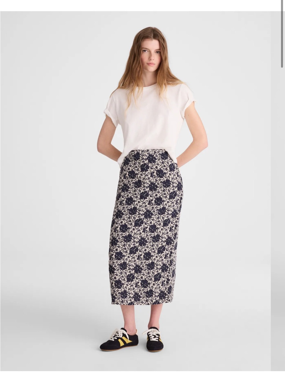 Madewell Pull-On Midi Skirt in Floral-Print Linen - Picture 1 of 7
